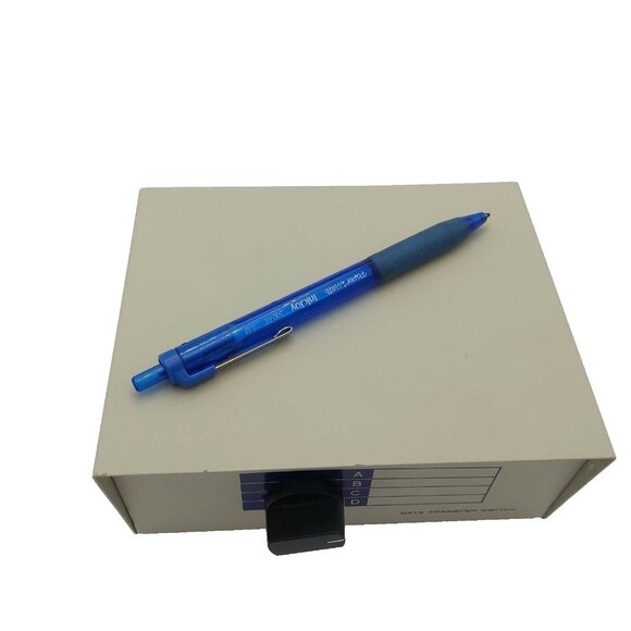 Data Transfer Switch with 4 Outputs A-B-C-D Type DB9 Serial Ports Network Switch - Picture 7 of 7